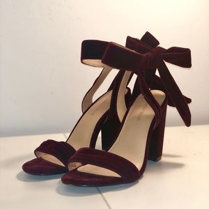 VELVET ANKLE BOW BACK HEELS